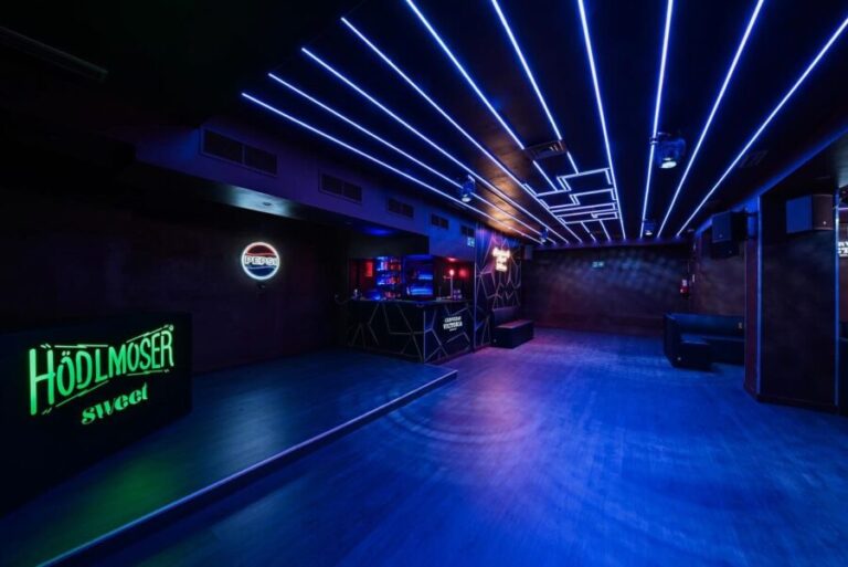 organiza tus fiestas privadas en Madrid en locales baratos