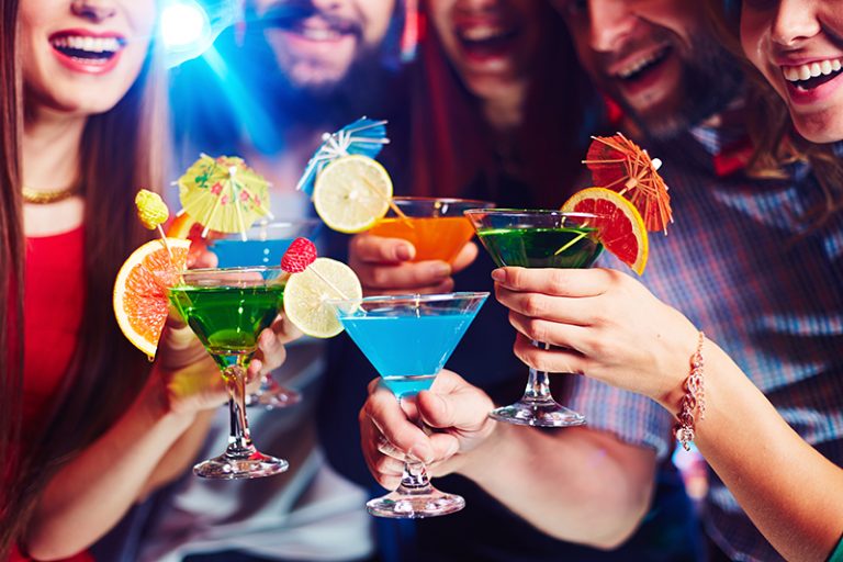 el alquiler de locales para fiestas privadas en Madrid te permitirá organizar fiestas para amigos