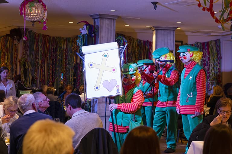 contrata show personalizados u otras actuaciones para eventos y fiestas en Madrid